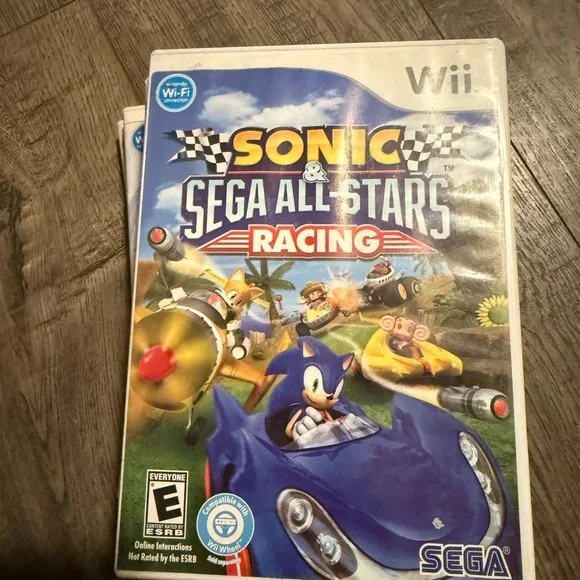 Nintendo Wii Sonic Game Set with Colorful Covers - Picture 2 of 6